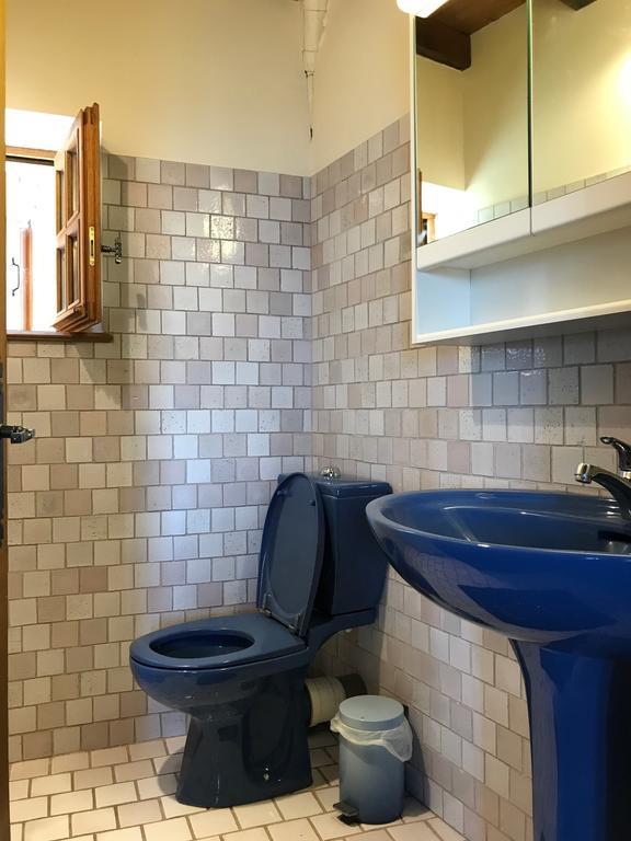 La Petite Maison Des Artistes Castelnau-Pégayrols Rom bilde